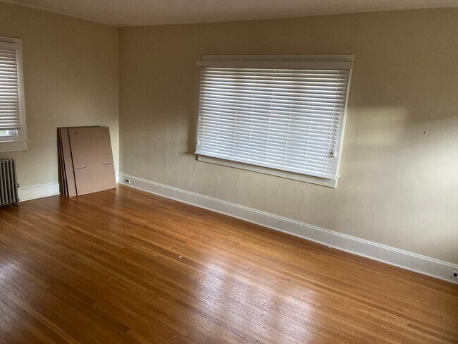 1512 Delaware St, Scranton, PA 18509 - photo 7