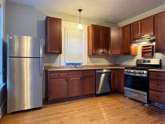 2139 S Aldrich St Unit Front house, Milwaukee, WI 53207