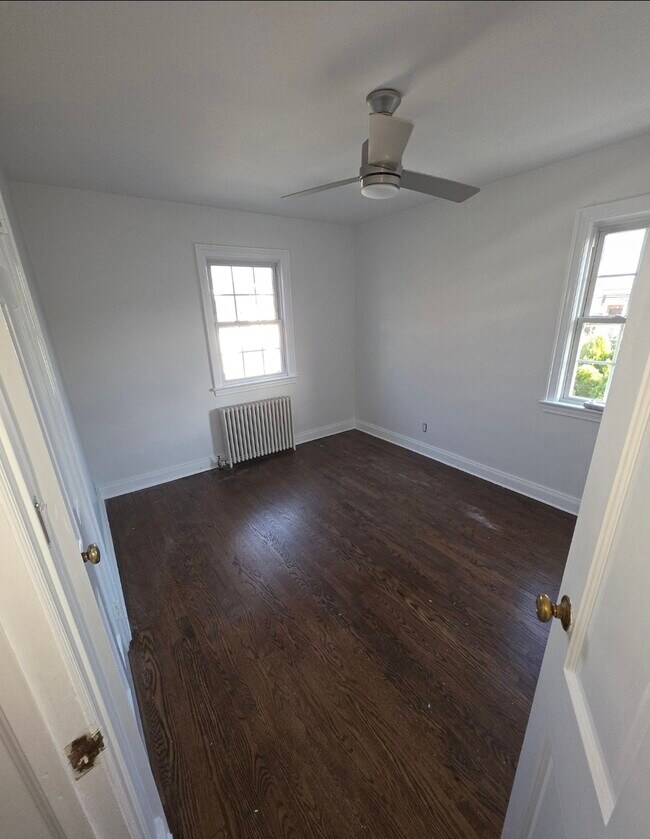 11 Lawrence Ave, Malverne, NY 11565 - photo 5