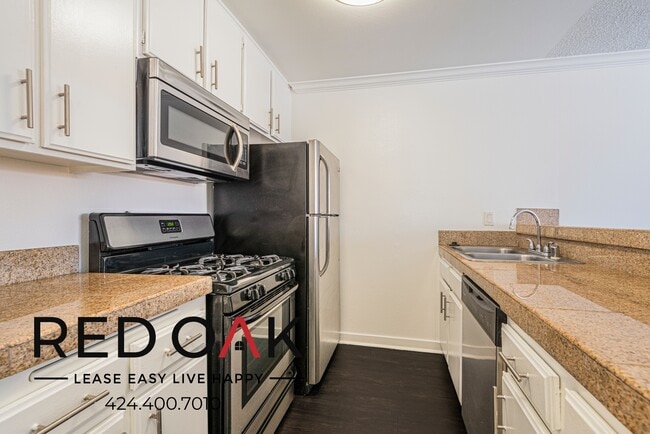 1522 N Formosa Ave unit 215, Los Angeles, CA 90046 - photo 3