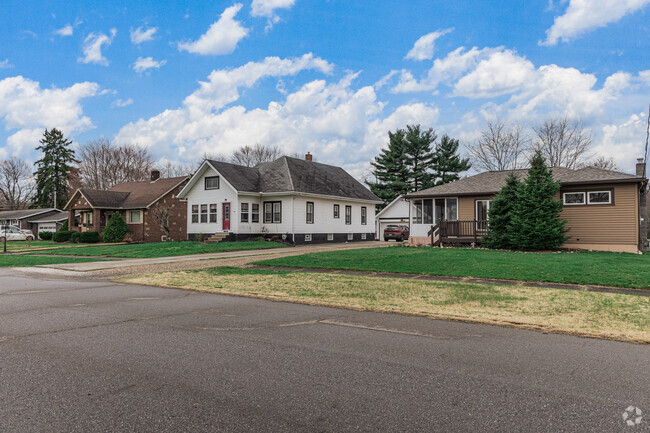 Waynesburg has an eclectic mix of mid-century housing styles, including ranch homes, American Foresquare and sturdy brick bungalows.