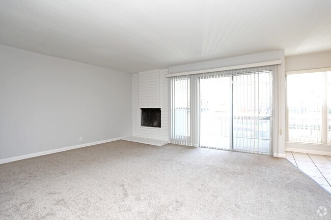 Redwood Plaza Apartments, Fremont, CA 94536 - photo 4