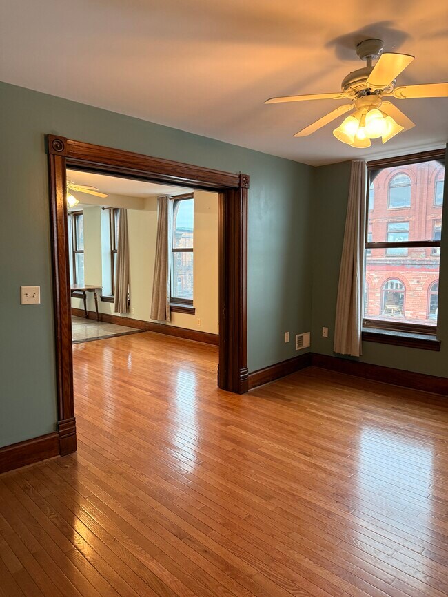 215 6th St unit 1, Calumet, MI 49913 - photo 2