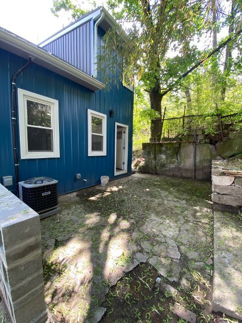513 Bernhardt Way, Pittsburgh, PA 15213