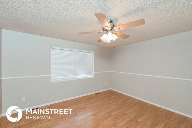 2229 S Truckee St, Aurora, CO 80013 - photo 5