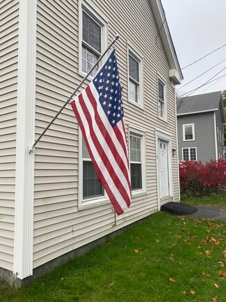 40 State St Unit Charming One Bedroom, Gorham, ME 04038