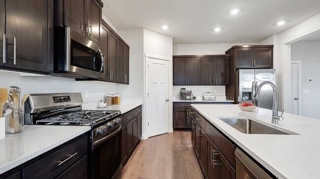 851 Legacy Ln unit 36040640, Eugene, OR 97402 - photo 4