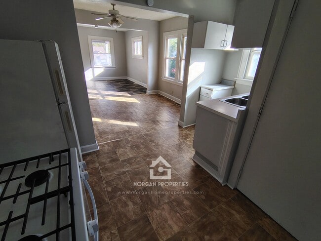 1323 W 10th St unit 1323 W 10TH ST, Anderson, IN 46016 - photo 5