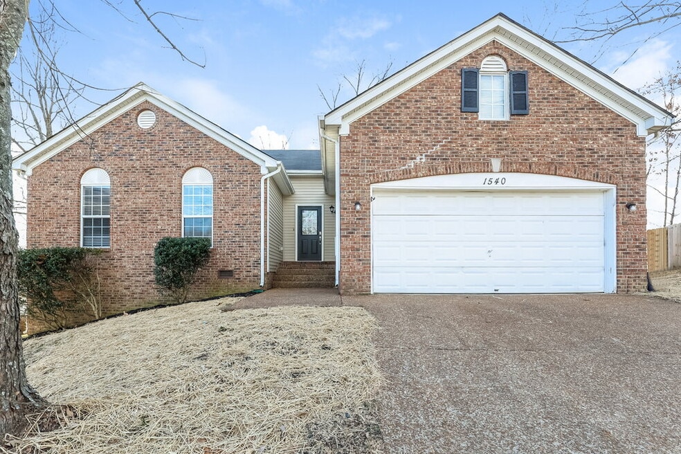 1540 Mt Mitchell Ct, Nashville, TN 37013 - photo 1