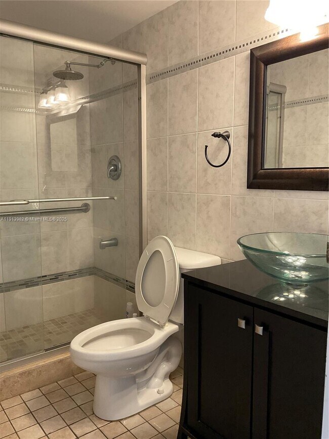 Avant Garde Condominiums unit 1108, Hallandale Beach, FL 33009 - photo 7