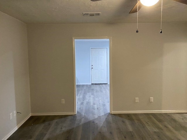 309 S Avenue C unit A, Elgin, TX 78621 - photo 3