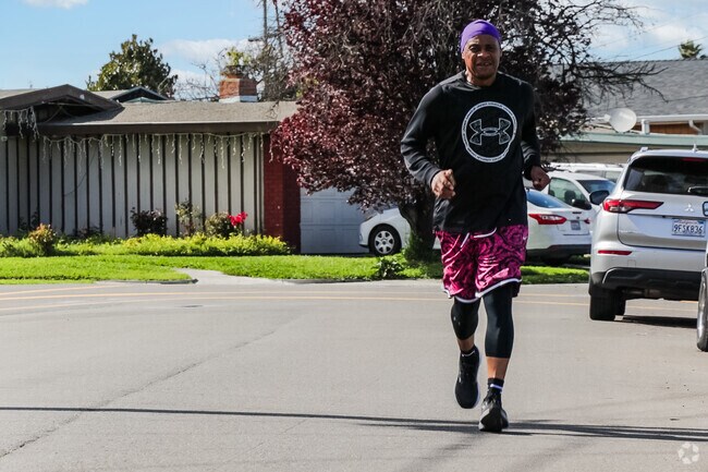 An individual savors an afternoon run, embracing the tranquility of Glen Eden.