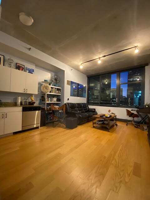 235 W Van Buren St unit 4420, Chicago, IL 60607 - photo 3