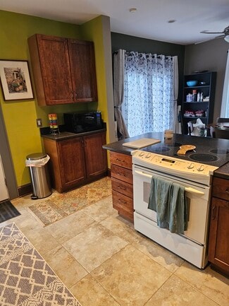 521 Memphis Ave, Madison, WI 53714