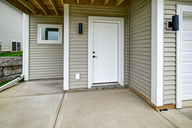 4795 Lacy Rd, Fitchburg, WI 53711 - photo 5