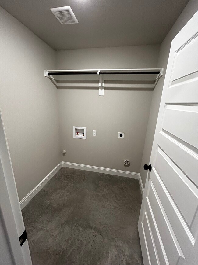 10024 Highway 199 W unit 10024-200, Poolville, TX 76487 - photo 6