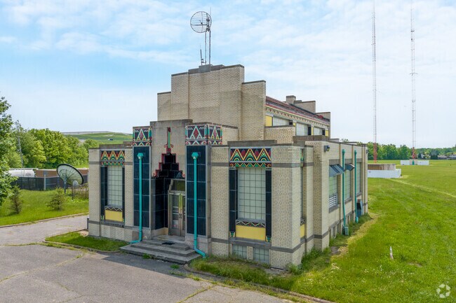 The WJR Zig-Zag Art Deco building in Riverview is a historic 1934 architectural landmark.