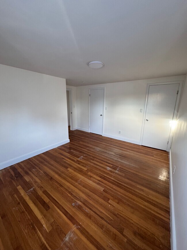 115 Vermont St unit 1, West Roxbury, MA 02132 - photo 6