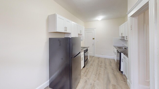 208 Kelton St unit 4-7, Allston, MA 02134 - photo 2