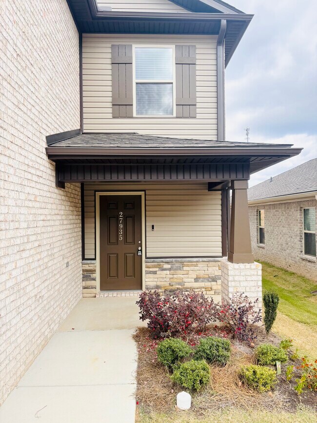 27935 Chalmers Cir, Harvest, AL 35749 - photo 2