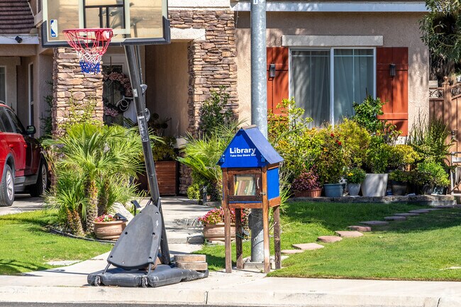 Discover a convenient free book library for the Madison Grove neighborhood.
