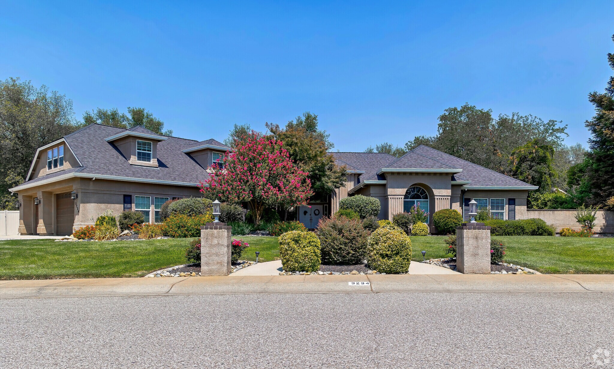 Beautifully landscaped homes are available in Shasta View Redding Ca.