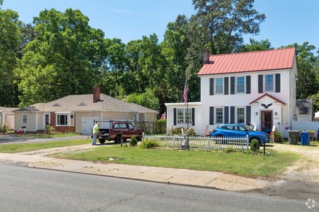 Warwick on the James features a variety of homes across different price points, offering options for a wide range of budgets.