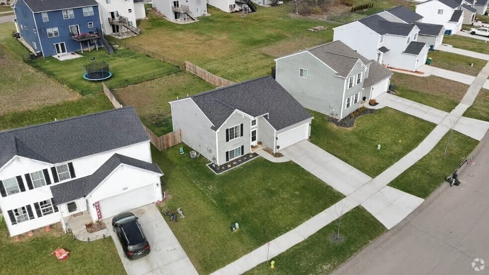 8509 E Sturtevant Ave, Richland, MI 49083 - photo 2