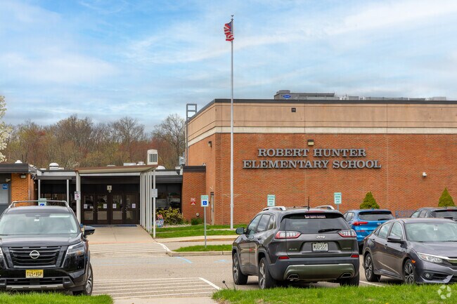 Students attending Robert Hunter Elementary School receive a public education.