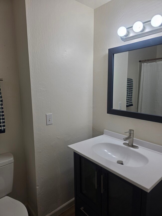 536 Hamilton St unit 536, Medford, OR 97501 - photo 7