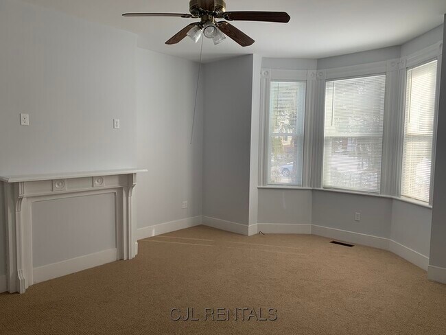 275 Crescent St unit 1, Waltham, MA 02453 - photo 2