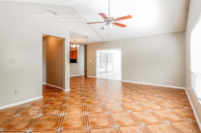 9201 Rockrose Dr, Tampa, FL 33647 - photo 2