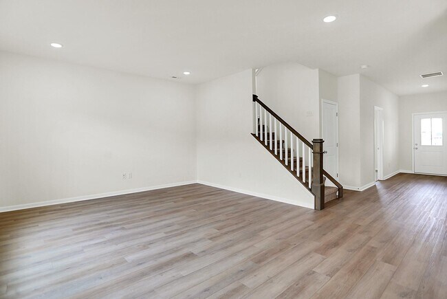 2724 Glade Ave, Plainfield, IN 46168 - photo 2