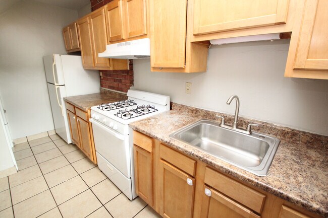 5535 Centre Ave unit 11, Pittsburgh, PA 15232 - photo 6