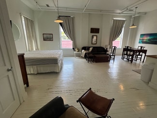 108 2nd St SW, Charlottesville, VA 22902