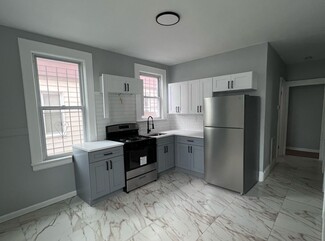 220 Custer Ave, Newark, NJ 07112