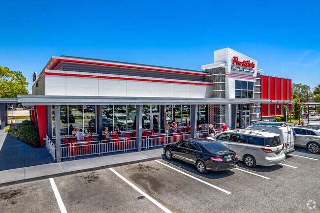 There are many restaurants around Azalea neighborhood that have patios you can enjoy.