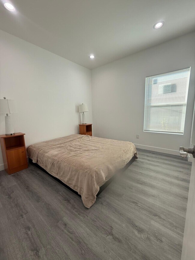 16655 Markham St, Fountain Valley, CA 92708 - photo 7