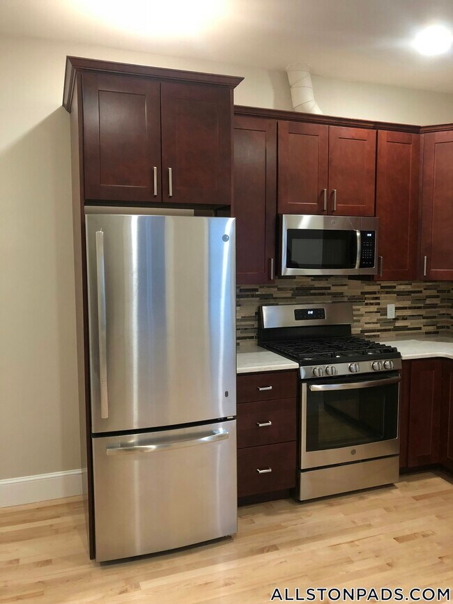 45 Pratt St unit 1, Allston, MA 02134 - photo 3