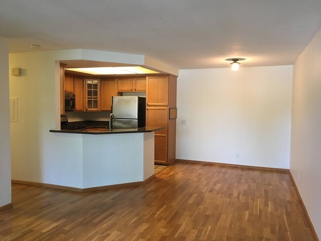 12675 Camino Mira Del Mar unit 171, San Diego, CA 92130 - photo 6