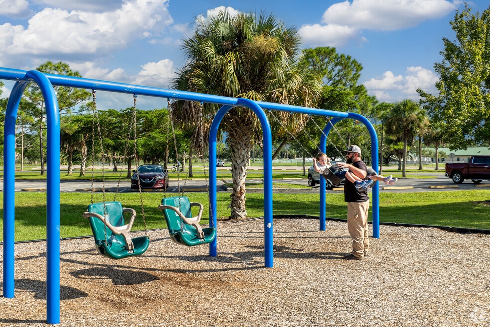 NH_Diplomat_Cape Coral, FL_519337_P02_2024-10-23_V01