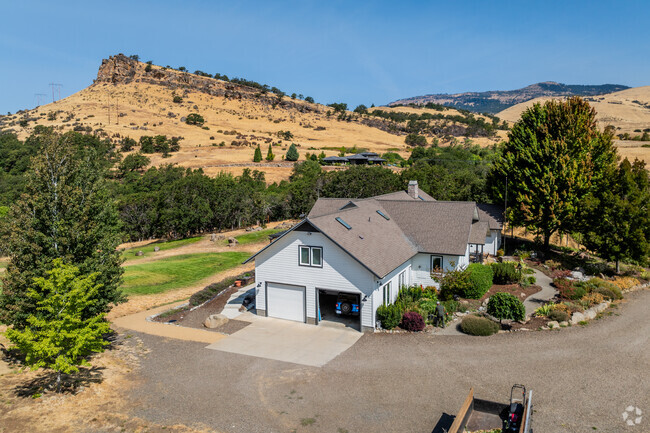 Croman Mill offers remote homes with stunning views.
