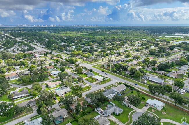 Cambridge is a suburban community in Port Orange Fl and is only 15 minutes from Daytona.