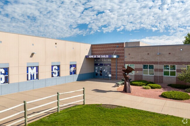 Skyview Middle School is a public school located in Ridgeview.