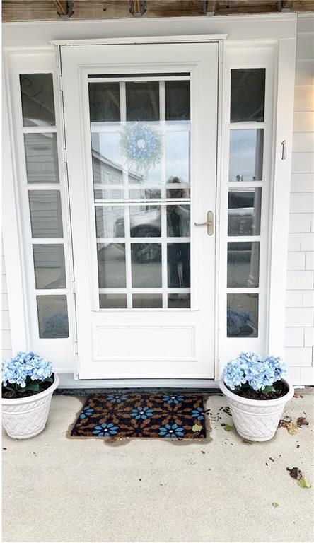 227 Thames St, Bristol, RI 02809