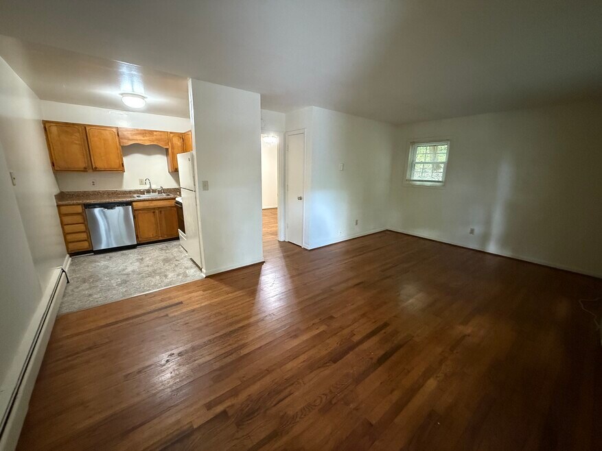 394 S Pope St unit 7, Athens, GA 30605 - photo 1