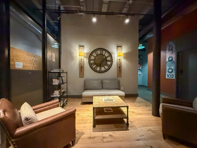 570 S Front St unit 212, Columbus, OH 43215 - photo 4