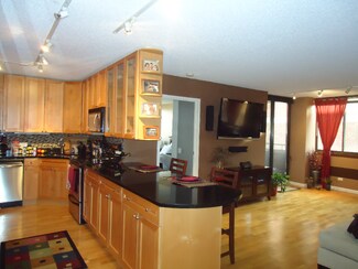 2800 N Orchard St Unit 703, Chicago, IL 60657