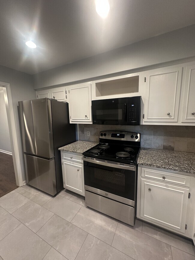 207 Westfield Dr, Nashville, TN 37221