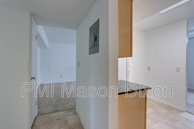 6043 Majors Ln unit 3, Columbia, MD 21045 - photo 5